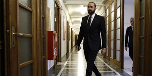 Ανησυχία για την Ισπανία εξέφρασε ο κ. Τζανακόπουλος (Φωτογραφία: EUROKINISSI/ΓΙΩΡΓΟΣ ΚΟΝΤΑΡΙΝΗΣ)