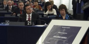 Τιμή σε άτομα και οργανώσεις που υπερασπίζονται ανθρώπινα δικαιώματα