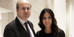 Ο Κωστής Χατζηδάκης και η σύζυγός του απέκτησαν ένα αγοράκι (Φωτογραφία: EUROKINISSI/ΓΙΑΝΝΗΣ ΠΑΝΑΓΟΠΟΥΛΟΣ)