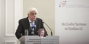 «Πρέπει να βρεθεί διέξοδος μέσα από το πανεπιστήμιο»