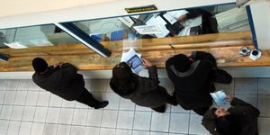 Με ρυθμούς χελώνας ο εξωδικαστικός μηχανισμός / Φωτογραφία: Eurokinissi