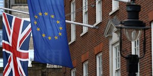Κατά του Brexit το 51% των Βρετανών (Φωτογραφία: AP/ Kirsty Wigglesworth)