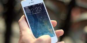 Η Apple κάνει πιο αργά τα παλιά iPhone (Φωτογραφία: Pixabay)