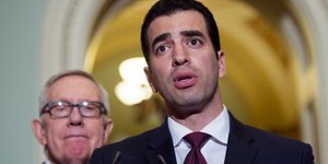 Ο δημοκρατικός Ρούμπεν Κίουεν. Φωτογραφία: AP