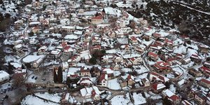 Βόλτα στο χιονισμένο Κολοκοτρωνίτσι (Φωτογραφία: Studio Β&G)