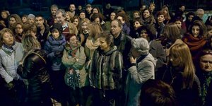 Η βραδιά τελειώνει με πάρτι