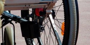 Τα αμαξίδια δόθηκαν έπειτα από αιτήσεις που κατέθεσαν