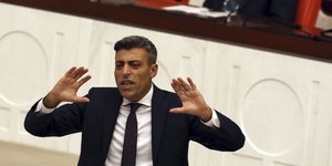 Προκλητικές δηλώσεις από τον Οζτούρκ Γιλμάζ (Φωτογραφία: AP/ Burhan Ozbilici)