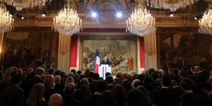Στη μάχη κατά των ψευδών ειδήσεων