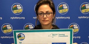 Η τυχερή εκατομμυριούχος Οξάνα Ζαχάροφ. Φωτογραφία: NY Lottery