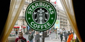 Το λογότυπο των Starbucks έχει δημιουργηθεί από το 1971. Φωτογραφία: AP