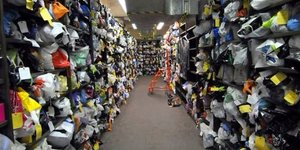 Φωτογραφία:cretapost.gr/ Αποθήκη στο αεροδρόμιο του Ηρακλείου