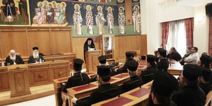 Συνεδριάζει η Ιερά Σύνοδος