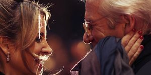 Ο Ρίτσαρντ Γκιρ με την Αλεχάντρα Σίλβα (Φωτογραφία: ΑP/ Markus Schreiber)
