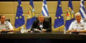 Συνέντευξη Τύπου δίνει την Τετάρτη ο υπ. Αμυνας