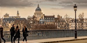 Περισσότερες από μια στις τέσσερις έχει  συναντήσει έναν επιδειξία