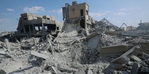 Το ερευνητικό κέντρο μετά τους βομβαρδισμούς /Φωτογραφία: ΑΡ 