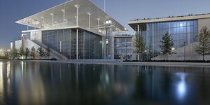 Το βραβείο απονέμεται κάθε δυο χρόνια