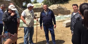 Συνομίλησε με κόσμο