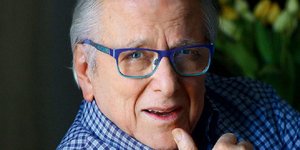 Στο θέατρο ΗΒΗ