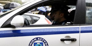 Στον εισαγγελέα θα οδηγηθεί σήμερα ο 80χρονος ιερέας που συνελήφθη για ασέλγεια στον Βόλο/Φωτογραφία: Eurokinissi