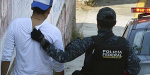 Ανακρίνονται από την υπηρεσία εσωτερικών υποθέσεων της αστυνομίας