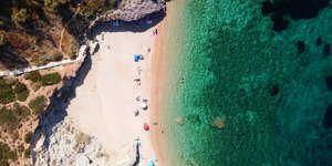 Παραλία Αττικής /Φωτογραφία Αρχείου: Shutterstock