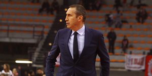 Ο νέος προπονητής του Ολυμπιακού Ντέιβιντ Μπλατ/Φωτογραφία: Εurokinissi