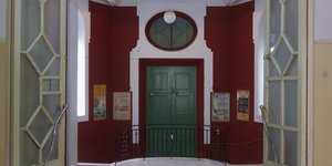 21 σύγχρονοι εικαστικοί εκθέτουν για 1 μήνα