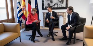 Μέρκελ-Σάντσεθ-Τσίπρας /Φωτογραφία: Andrea Bonetti via ΑΠΕ-ΜΠΕ