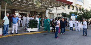 Προσωπικό στον τομέα της υγείας/ Φωτογραφία intime