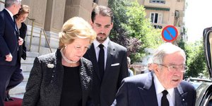 Ο Φίλιππος με την Άννα Μαρία και τον Κωνσταντίνο /Φωτογραφία: NDP Photo Agency