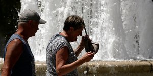 Ζέστη στο κέντρο της Αθήνας/ Φωτογραφία intime