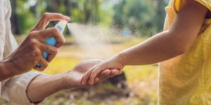 Διώξτε τα κουνούπια μακριά (Φωτογραφία: Shutterstock)