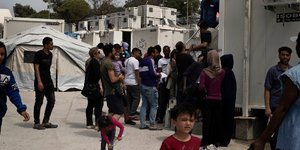 Μετανάστες/ Φωτογραφία αρχείου AP images/ Πέτρος Γιαννακούρης