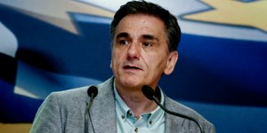Ο Ευκλείδης Τσακαλώτος/ Φωτογραφία intime