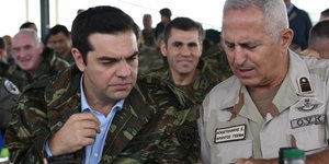Τον αρχηγό ΓΕΕΘΑ επισκέφθηκε ο Αλέξης Τσίπρας στο 251 ΓΝΑ / Φωτογραφία: Intimenews/ΧΑΛΚΙΟΠΟΥΛΟΣ ΝΙΚΟΣ