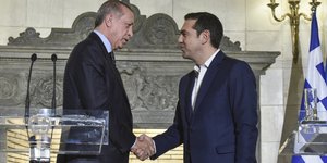 Ο Αλέξης Τσίπρας με τον Ταγίπ Ερντογάν (Φωτογραφία: EUROKINISSI/ΤΑΤΙΑΝΑ ΜΠΟΛΑΡΗ)