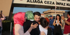 Αποφυλακίστηκε ο επικεφαλής της Διεθνούς Αμνηστίας στην Τουρκία/ Φωτογραφία twitter