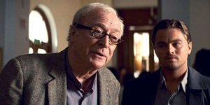 Ο Μάικλ Κέιν με τον Λεονάρντο Ντι Κάπριο στο «Inception»