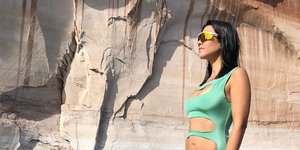 Η Κόρτνεϊ Καρντάσιαν με μαγιό που σχεδίασε παίκτρια του My Style Rocks/Φωτογραφία Instagram @kourtneykardash