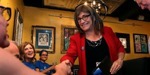 Η Κριστίν Χόλκουιστ θα είναι υποψήφια κυβερνήτης του Βερμόντ στις εκλογές του Νοεμβρίου (Φωτογραφία: ΑΡ) 