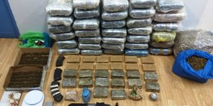 Σύλληψη τριών Αλβανών σε Σεπόλια και Κερατσίνι /Φωτογραφία astynomia.gr