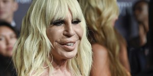 Η Ντονατέλα πούλησε τον οίκο μόδας