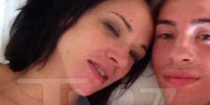 Η Άζια Αρτζέντο με τον νεαρό ηθοποιό Τζίμι Μπένετ. Φωτογραφία: TMZ