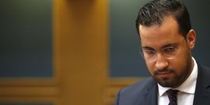 Ο Αλεξάντρ Μπεναλά/ Φωτογραφία: AP- Thibault Camus