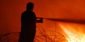 Η πυρκαγιά στη ΒΙΠΕ Σίνδου ξέσπασε λίγο μετά τις 22:30 -Φωτογραφία αρχείου: Eurokinissi