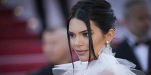 Η Κένταλ Τζένερ στις Κάννες /Φωτογραφία: AP/Vianney Le Caer