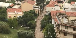 Ο κυκλώνας Ζορμπάς έπληξε με καταρρακτώδεις βροχές και ισχυρούς ανέμους τη Λίμνη Ευβοίας -Φωτογραφία: ΑΠΕ-ΜΠΕ/ STR
