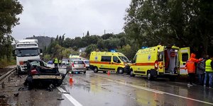 Τροχαιο δυστύχημα με 2 νεκρούς στην Ε.Ο Πατρών-Πύργου -Φωτογραφία: EUROKINISSI/ΣΥΝΕΡΓΑΤΗΣ